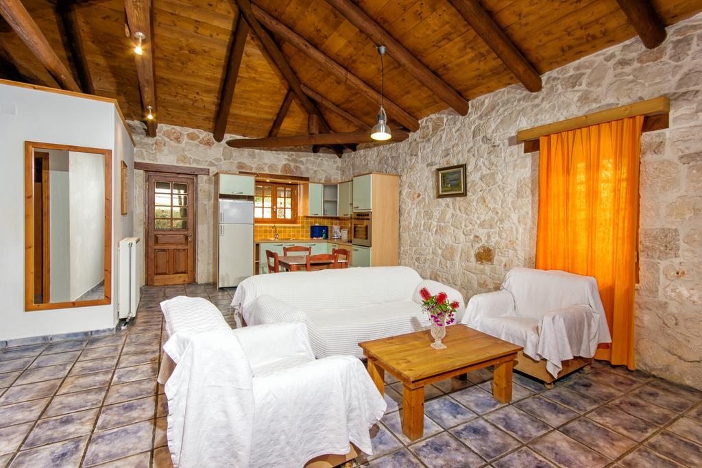 Liuba Houses Vasilikos  Room photo